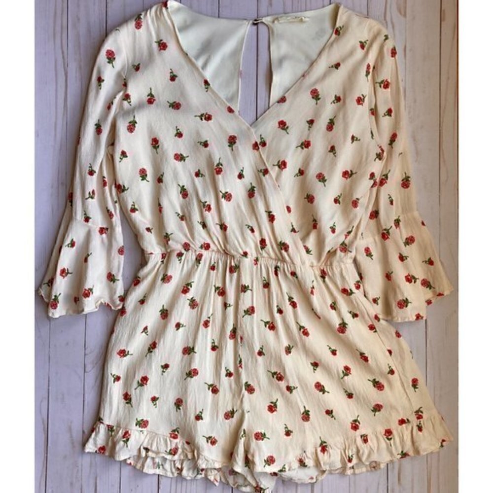 Molly Green Rose Print Floral Ruffle Cream 3/4 Sleeve Romper Sz L - Picture 2 of 9